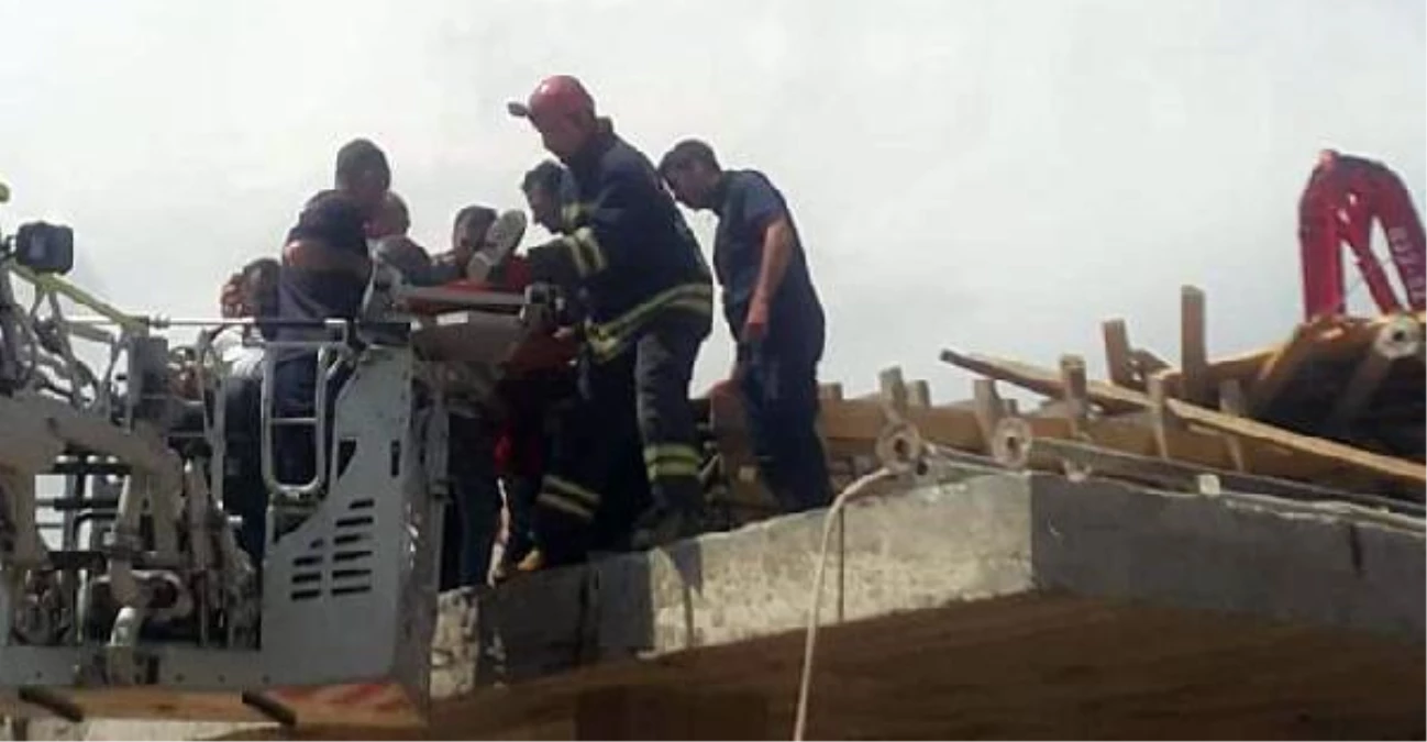 Konya\'da inşaatta çökme: 2 yaralı