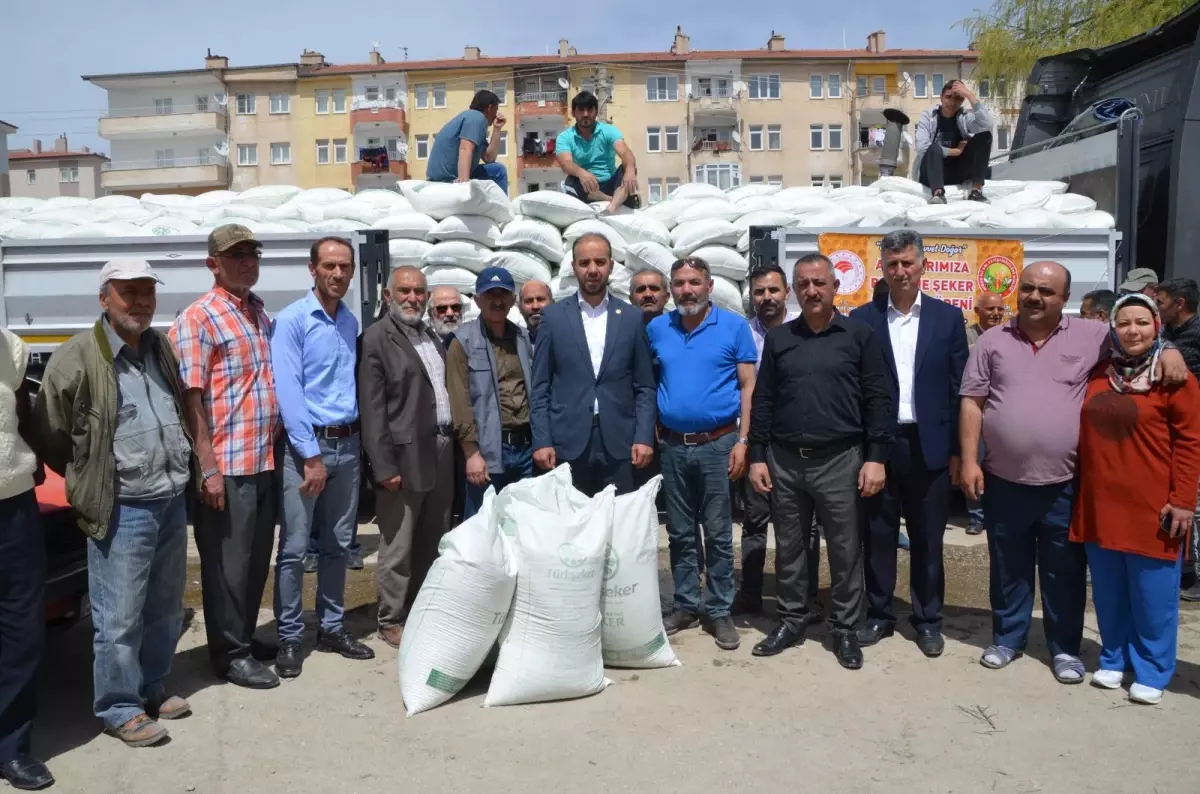 Niğde\'de arıcılara 108 ton toz şeker dağıtıldı