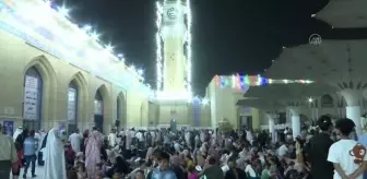 Şeyh Abdülkadir Geylani Camii'nde kadir gecesi idrak edildi