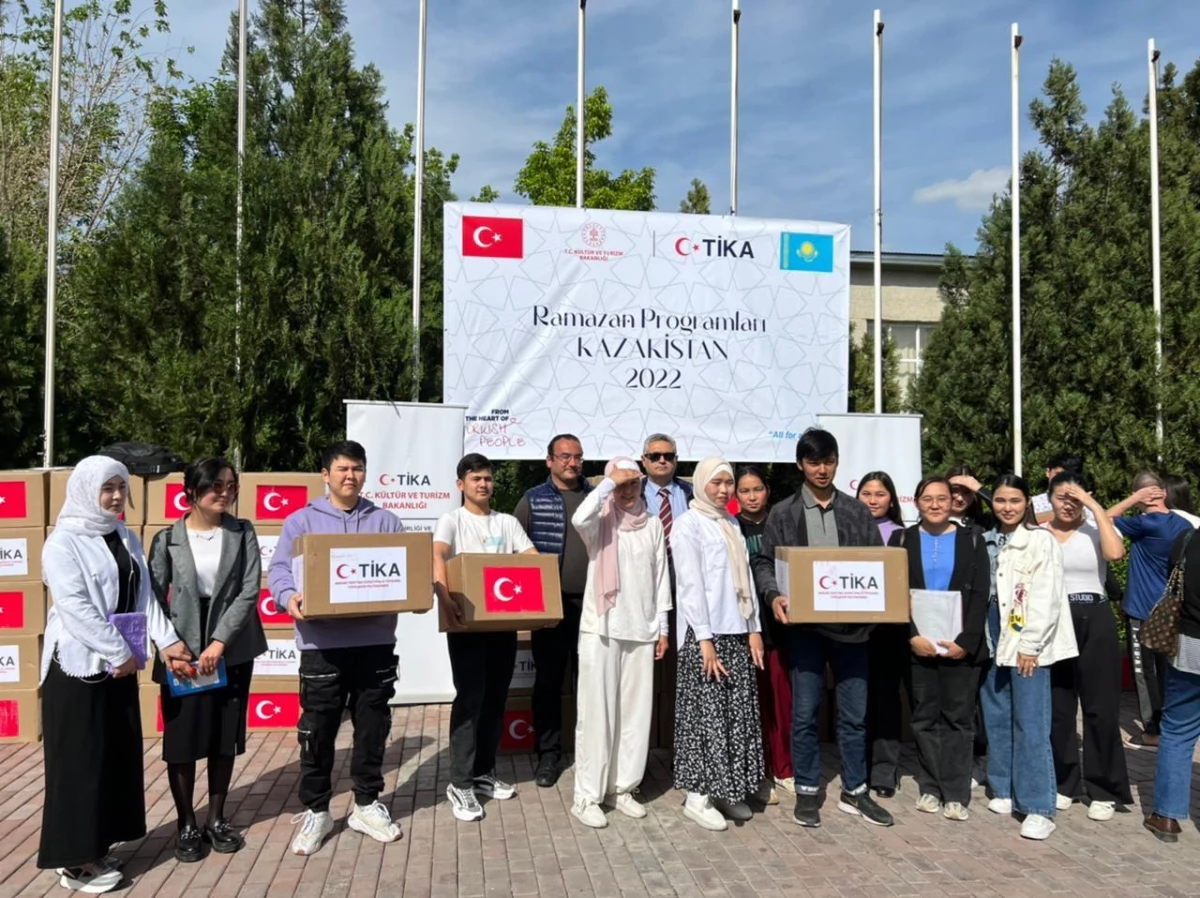 TİKA, Kazakistan\'da ihtiyaç sahiplerine ramazan kolileri dağıttı