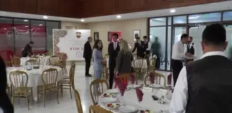 Uluslararası Balkan Üniversitesi Üsküp'te iftar verdi