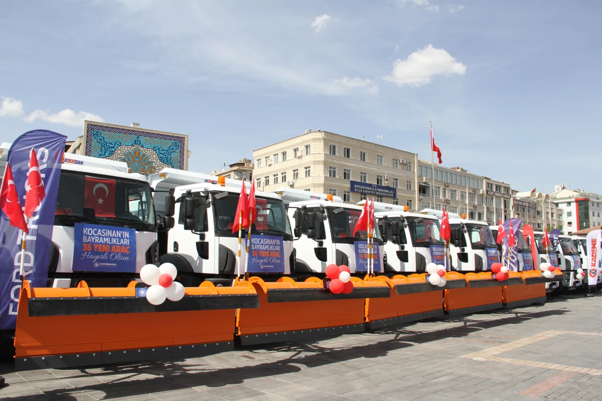 AK Partili Özhaseki Kocasinan Belediyesinin araç tanıtım töreninde konuştu Açıklaması
