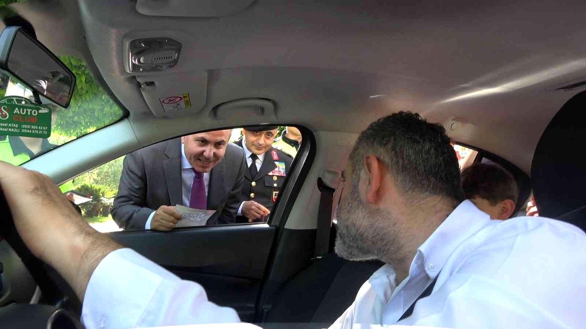 "Bayramınız kemerli olsun" mottosuyla sürücüler uyarıldı