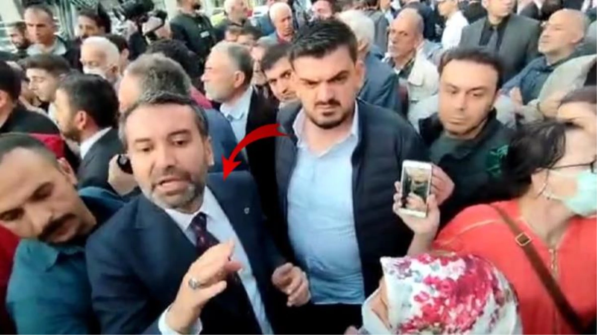 Depremzede ile duşakabin tartışması yaşayan Elazığ Belediye Başkanı görüntülerle ilgili CHP\'yi ve gazeteciyi suçladı