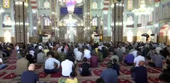 Erbil'de ramazan ayının son cuma namazı