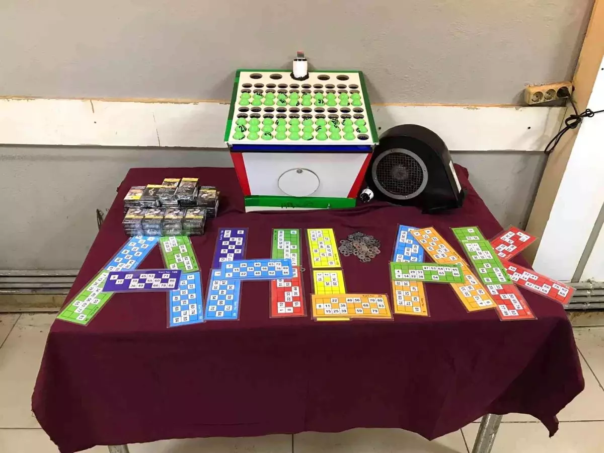 Eskişehir\'de kumar operasyonu: 52 kişiye 92 bin 769 lira ceza kesildi