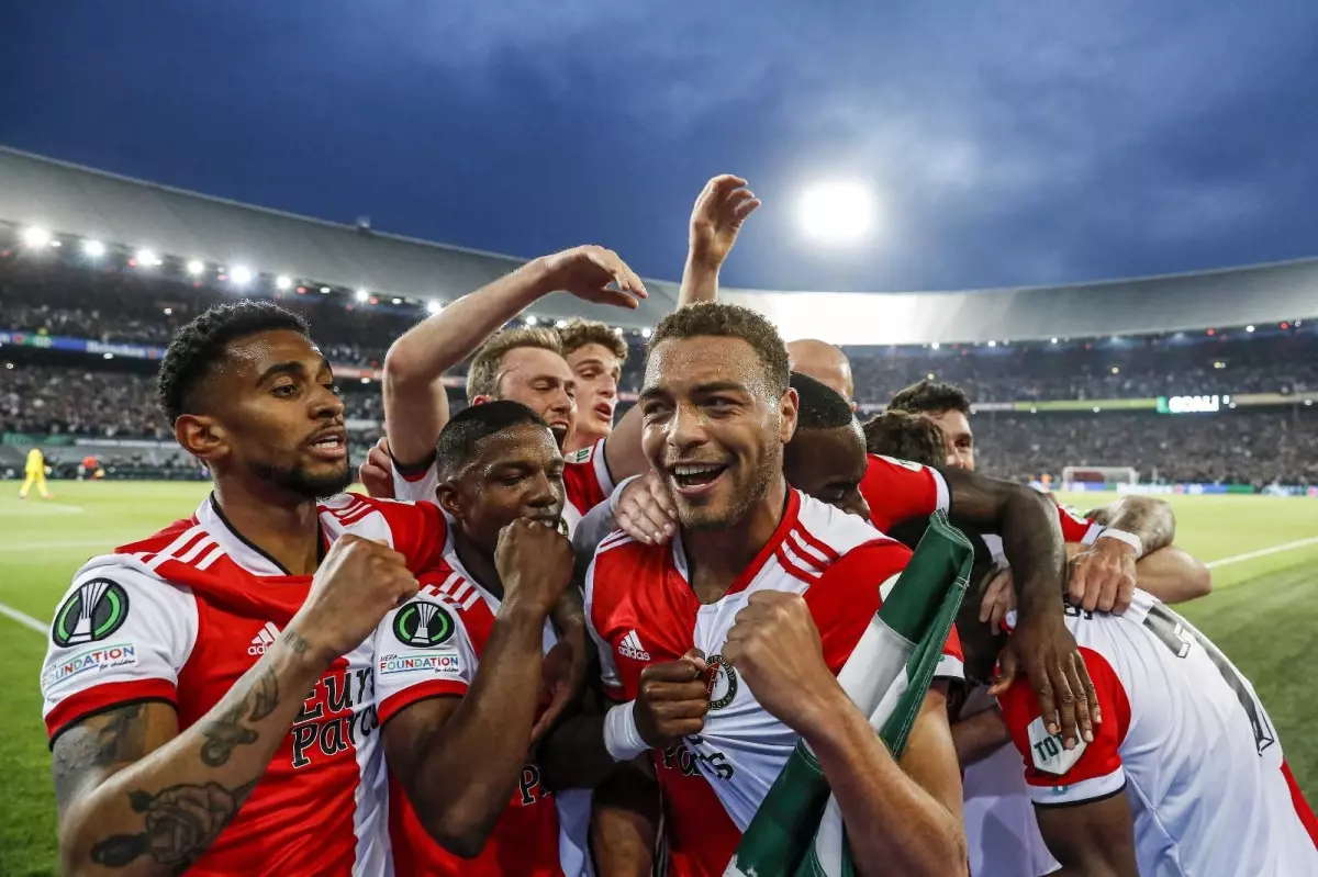 Gol düellosu Feyenoord\'un