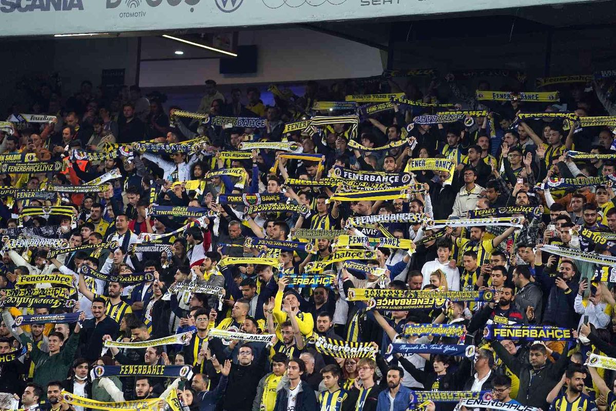 Kadıköy\'de 36 bin 506 taraftar yer aldı