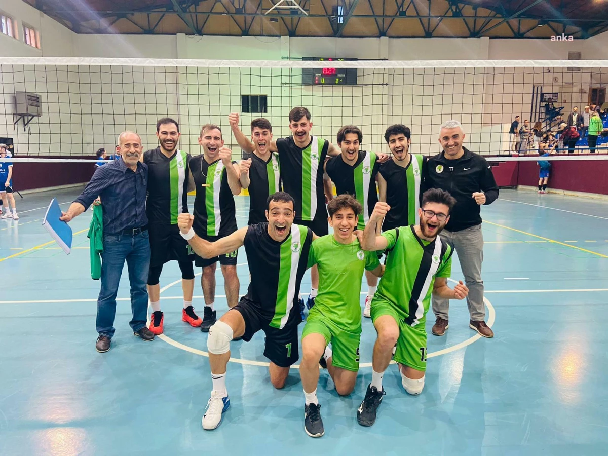Mamak Belediyesi Voleybol Erkek A Takımı Finallere Kaldı