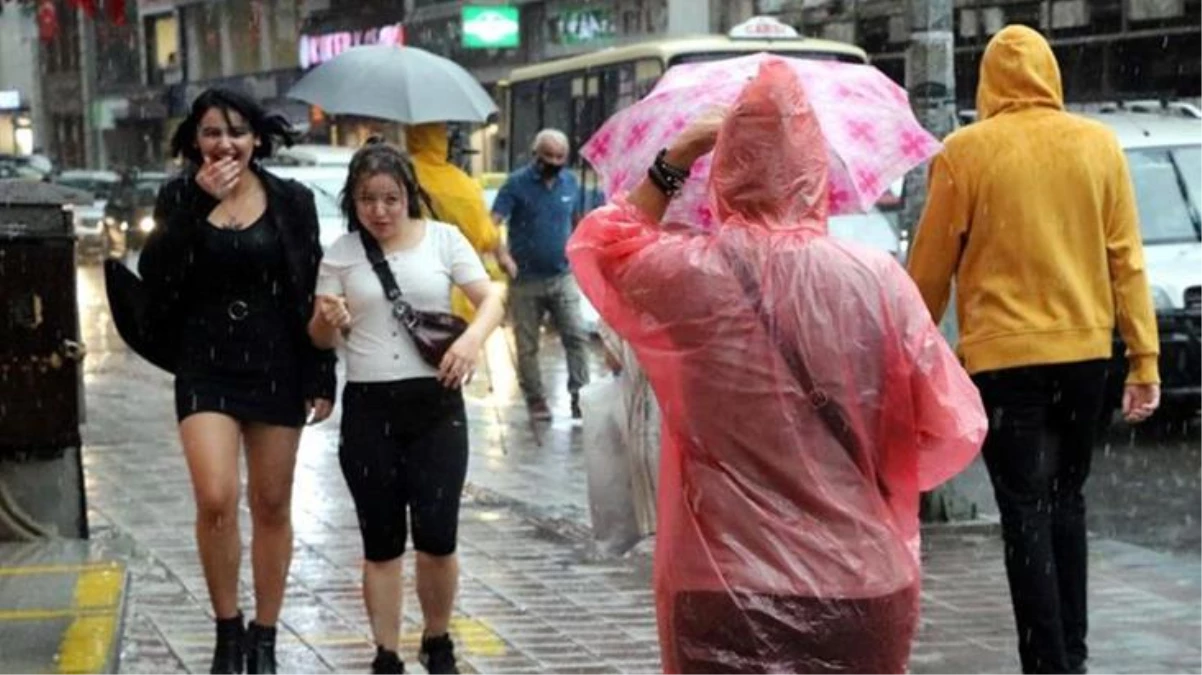 Ramazan Bayramı\'nda şemsiyenizi yanınızdan ayırmayın! Meteoroloji bölge bölge uyardı