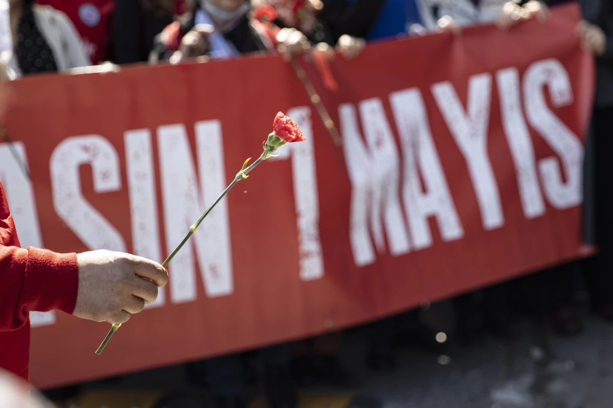 Taksim\'de 1 Mayıs 1977\'deki olaylarda hayatını kaybedenler anıldı