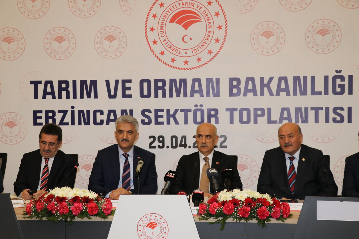 BAKAN KİRİŞCİ TEKNOLOJİ İLE DOYMAMIZ MÜMKÜN DEĞİL