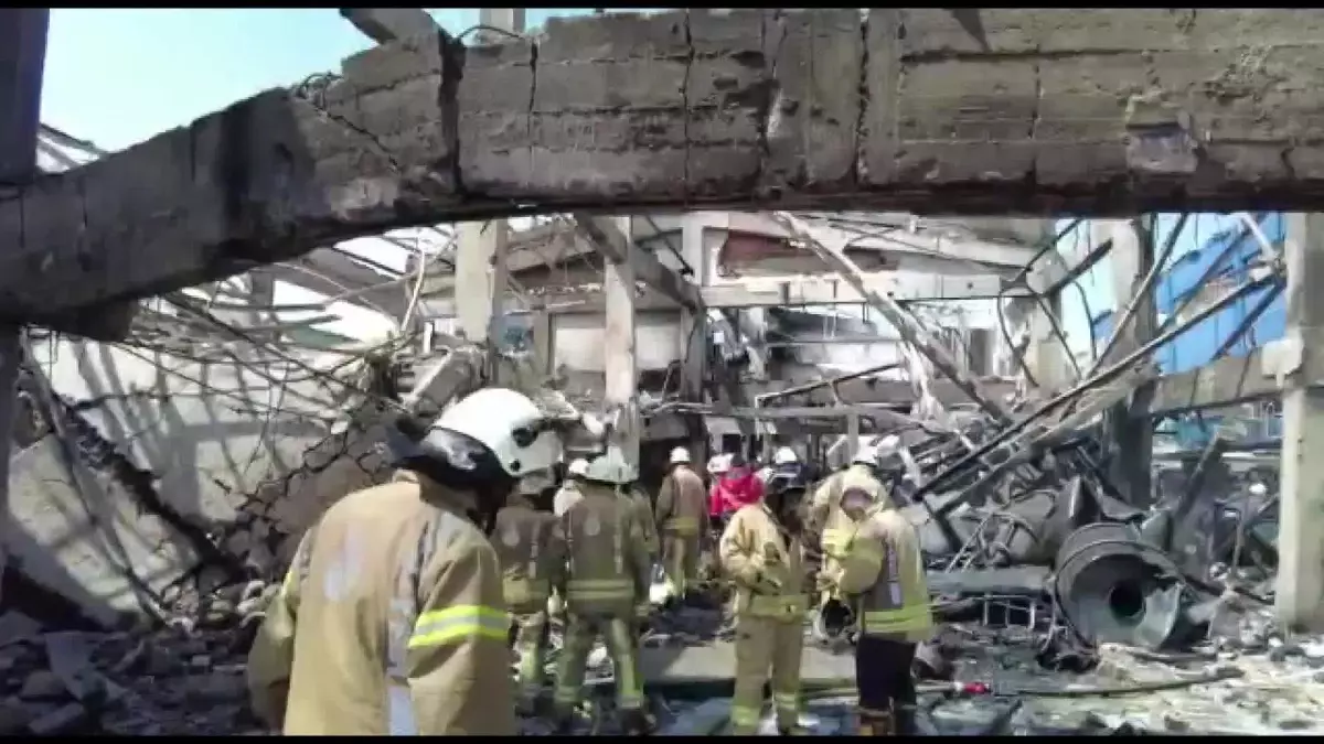 Tuzla\'da Patlama Yaşanan Fabrikanın Daha Önce Mühürlendiği Ortaya Çıktı