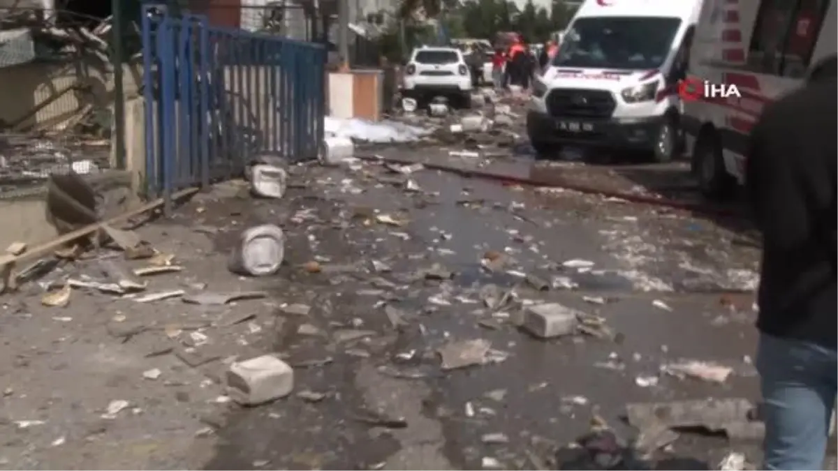 Tuzla\'daki işyeri patlamasının ardından yürek burkan bekleyiş: "Ne olur bir haber versinler"