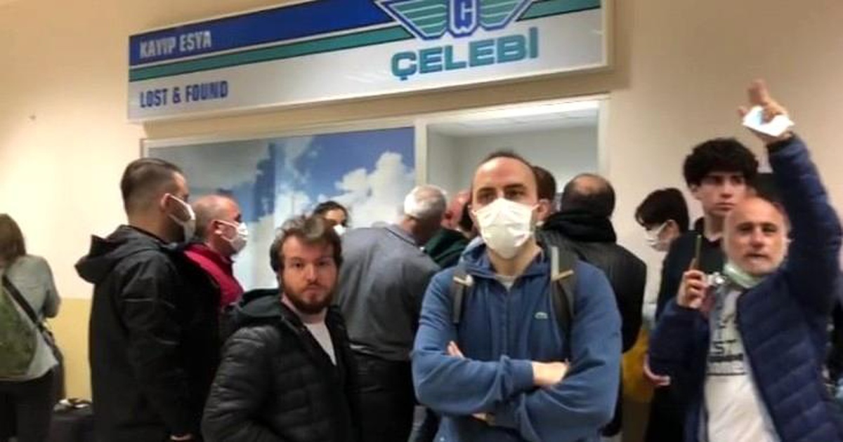 Valizleri kaybolan yolcular tepki gösterdi