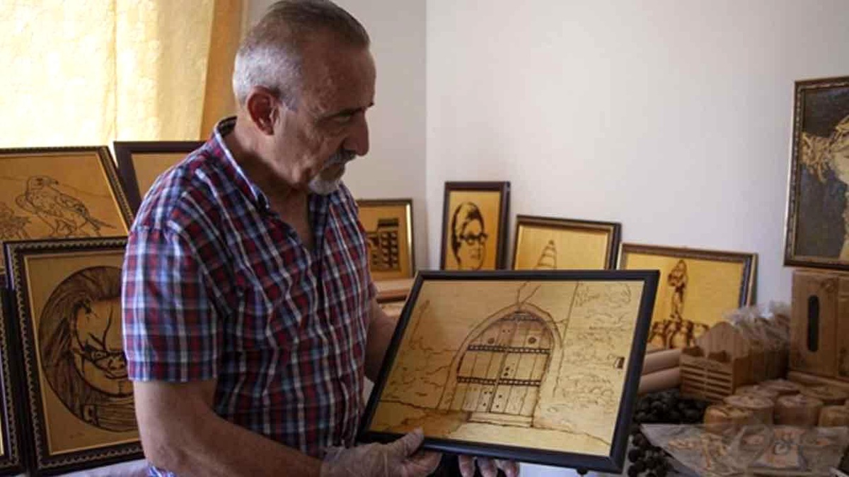 Yerinden Edilmiş Sanatçının Ahşap Eserleri