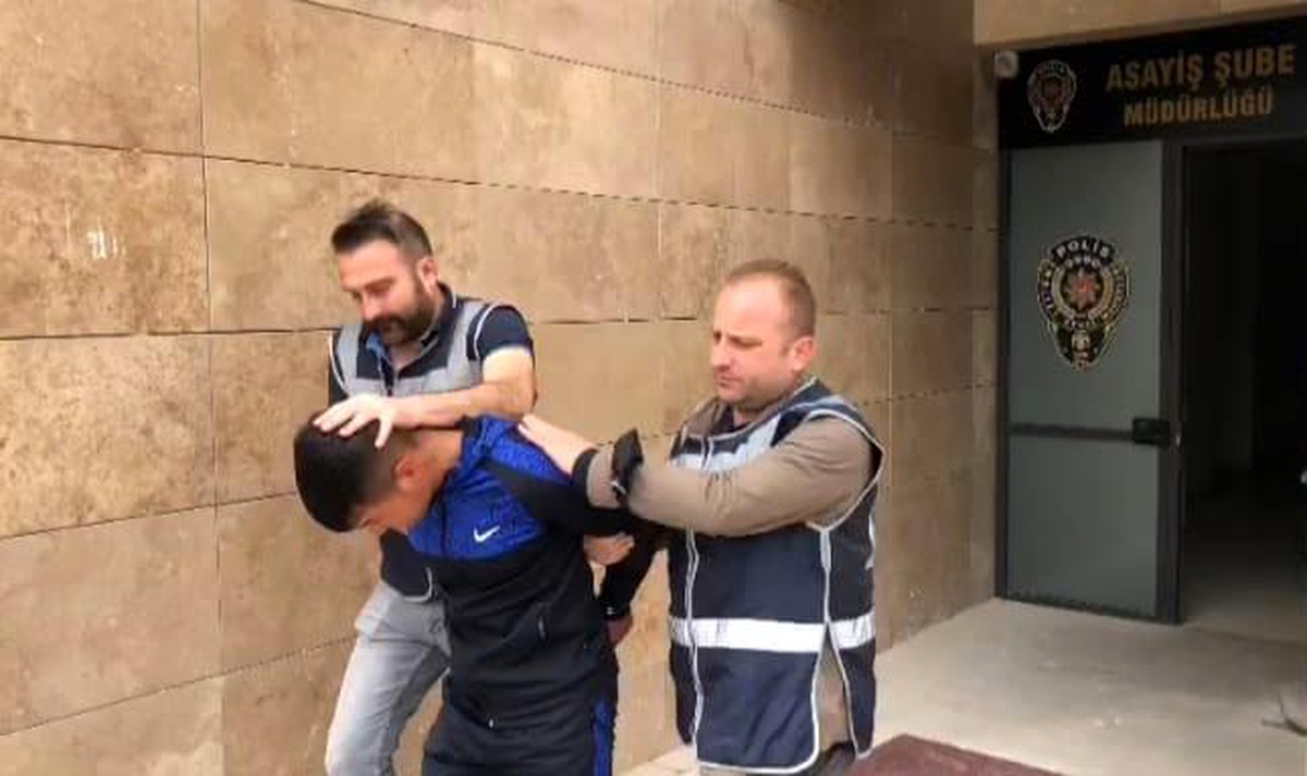Son dakika haberi! 1 kişinin öldüğü 1 kişinin de yaralandığı bıçaklı kavgada katil zanlısı tutuklandı