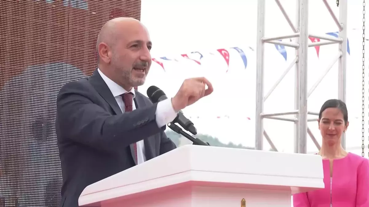 Ali Öztunç\'tan Erdoğan\'a Tepki: "Devletin Uçağına Binip, Devletin Parası ile Konaklayıp Umre Olmaz, Kabul Olmaz"