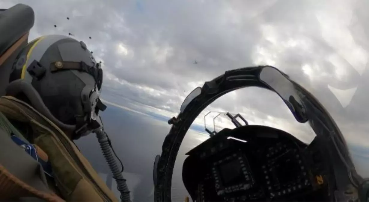 Baltık ve Karadeniz\'deki NATO jetleri, Rus uçaklarının önünü kesiyor