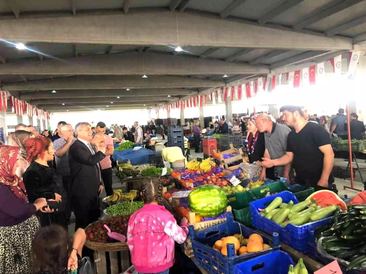 Başkan Teke, pazarcı esnafının bayramını kutladı