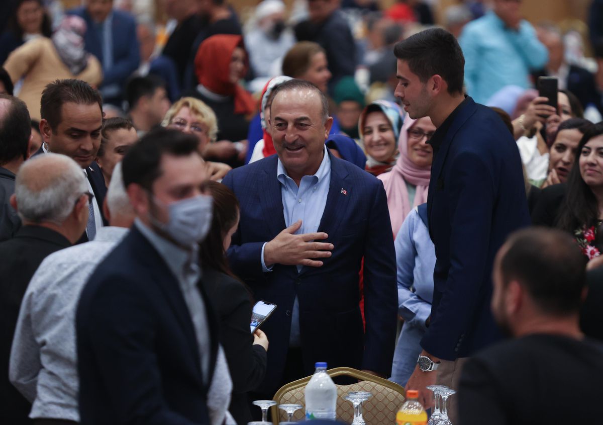 Dışişleri Bakanı Çavuşoğlu, AK Parti Antalya İl Başkanlığı Teşkilat İftarı\'nda konuştu: (1)