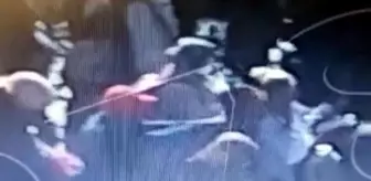 Husumetlisini arkasından yaklaşıp boynundan bıçakladı