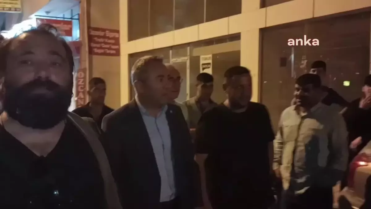 Osmaniyeli Yardım Alabilmek İçin Gece Yarısına Kadar Kızılay Önünde Bekliyor. İyi Parti İl Başkanı Kılıç: "Bu İnsanlara Yapılan Bir Zulümdür"