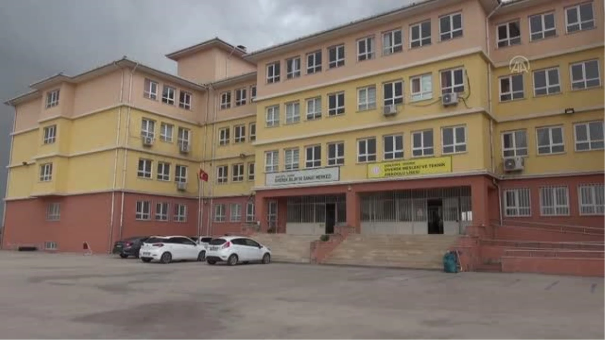 ŞANLIURFA - Öğrenciler yapmış oldukları projelerle 'faydalı model'de ilk sıraya yerleşti