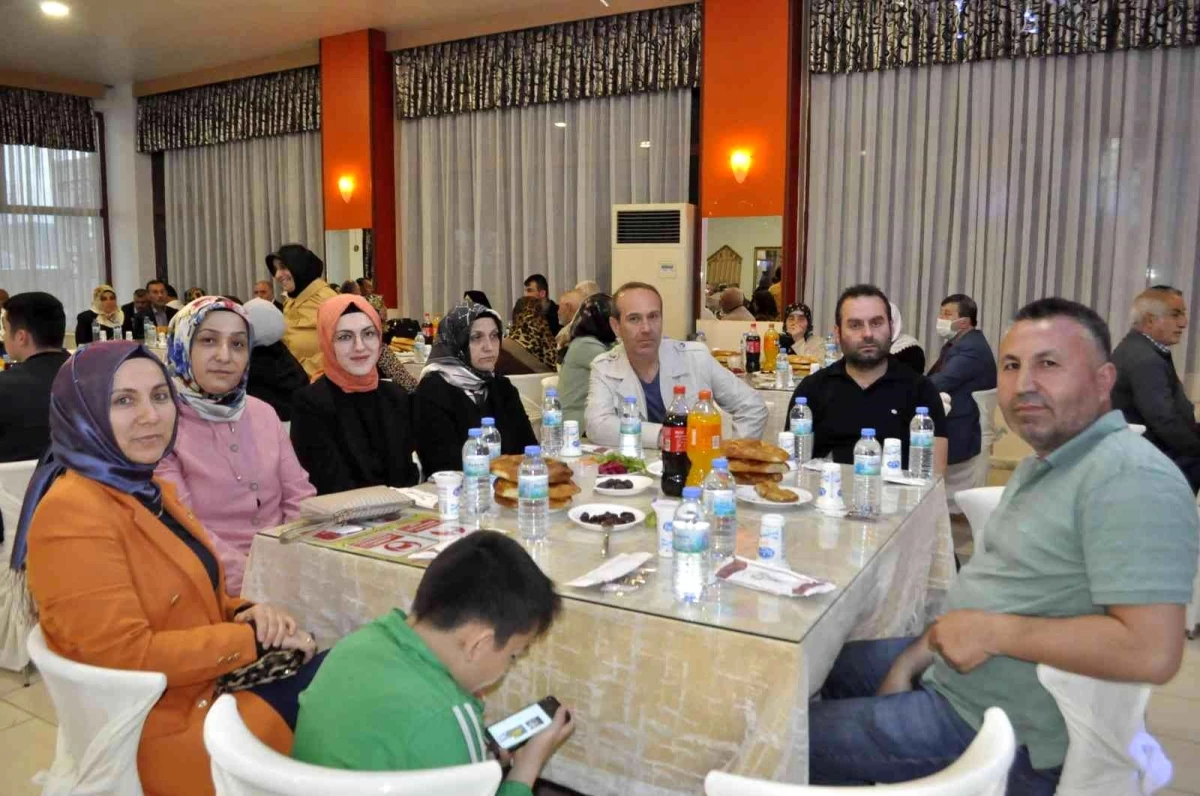 Son dakika haber! Şehit aileleri ve gaziler ile aileleri iftarda buluştu