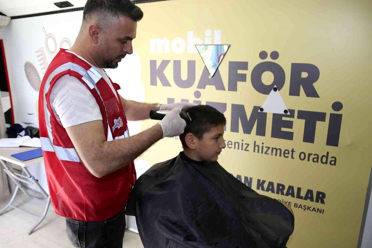 Son dakika... Şehit ve gazi yakınlarına bayram öncesi berber-kuaför hizmeti Büyükşehir\'den