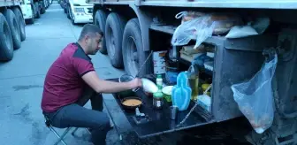 Silopi'de tır şoförlerinin iftar telaşı