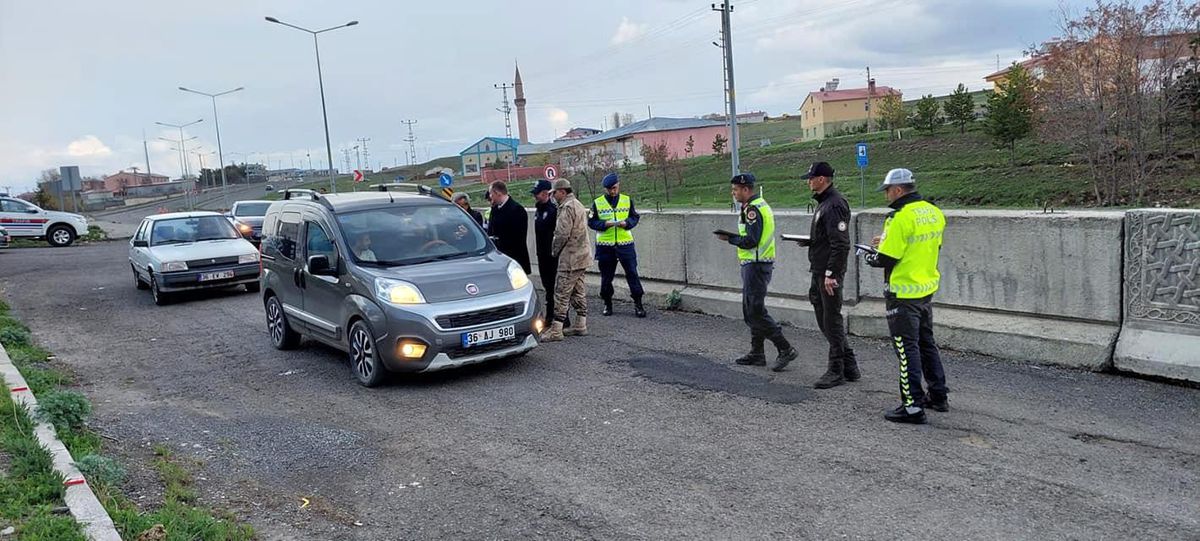 Susuz\'da bayram öncesi trafik uygulaması