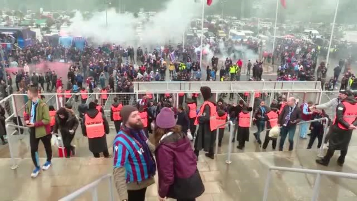 Trabzonsporlu taraftarlar, Medical Park Stadyumu\'nda