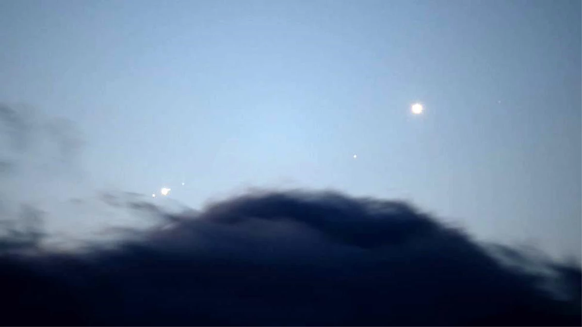 Venüs-Jüpiter kavuşumu: Güneş sisteminin en parlak gezegenleri bu gece kavuşacak