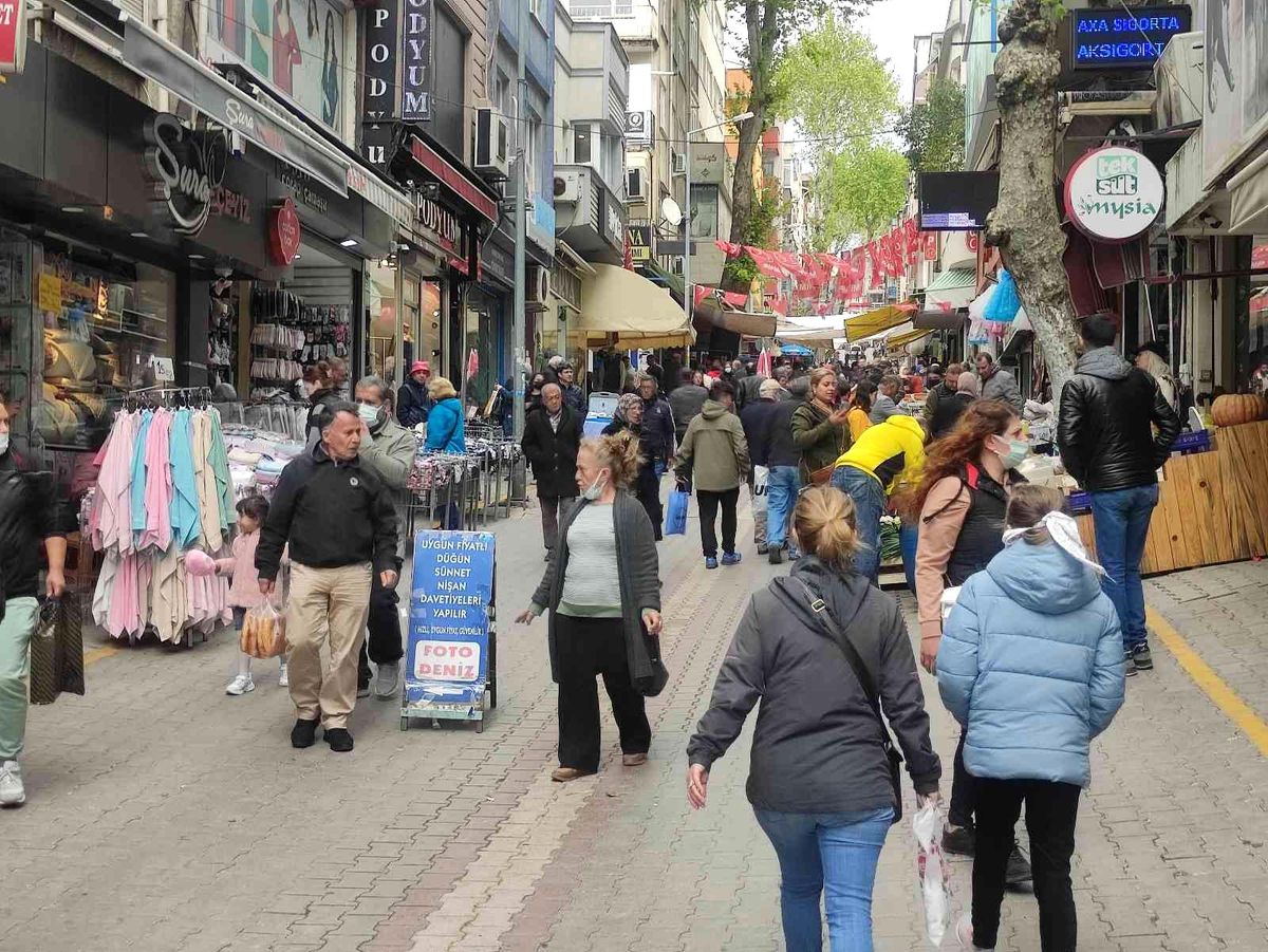 Bandırma\'da bayram arefesi yoğunluğu