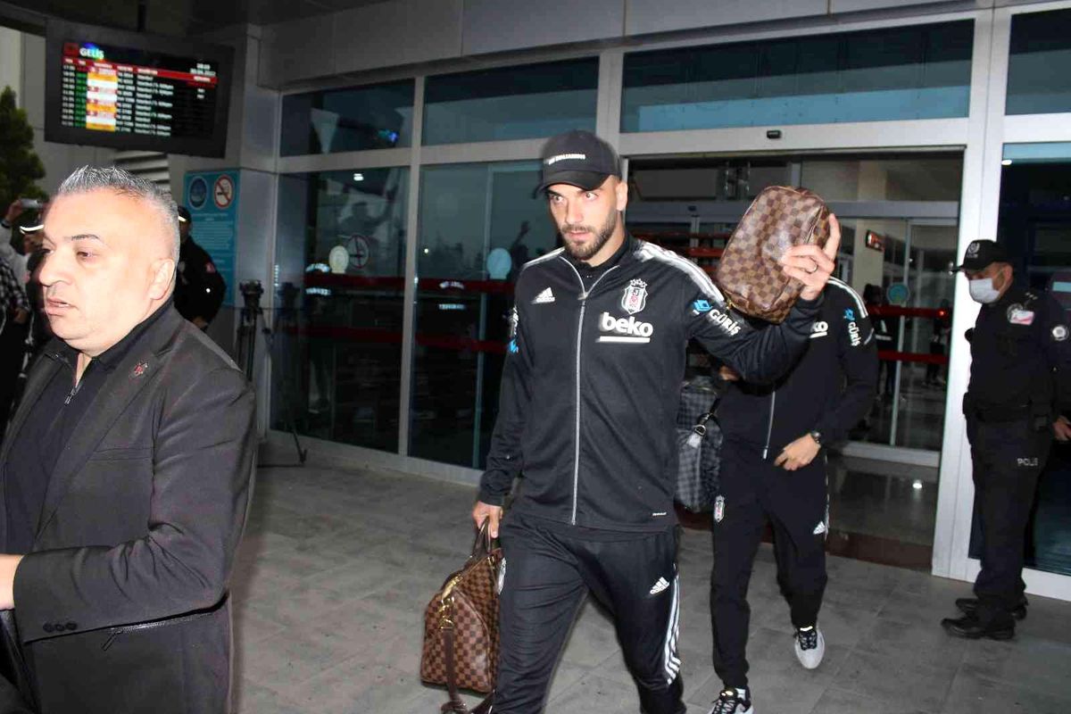 Beşiktaş kafilesi Kayseri\'de