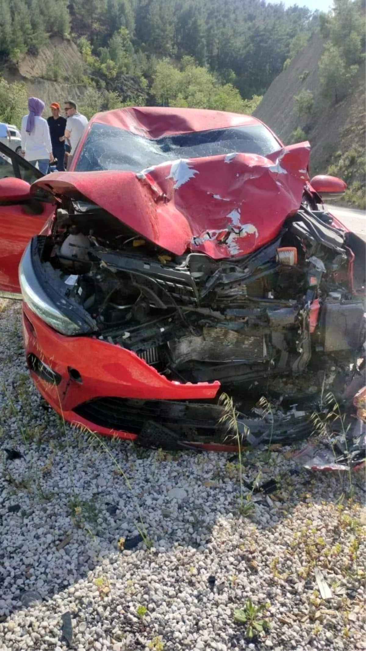 Burdur\'da otomobil ile motosiklet çarpıştı: 2 ölü, 2 yaralı