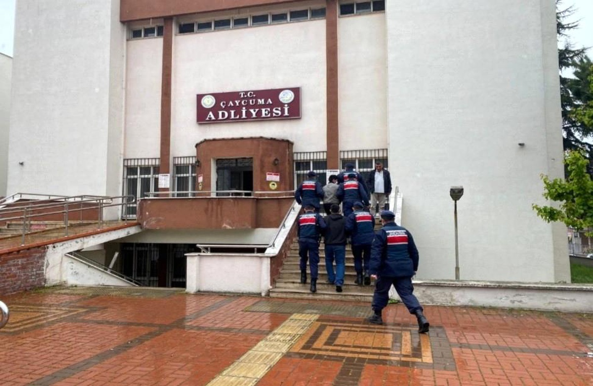 Son dakika haberi... Demiryolu sinyalizasyon kapaklarını çaldılar: 1 tutuklu