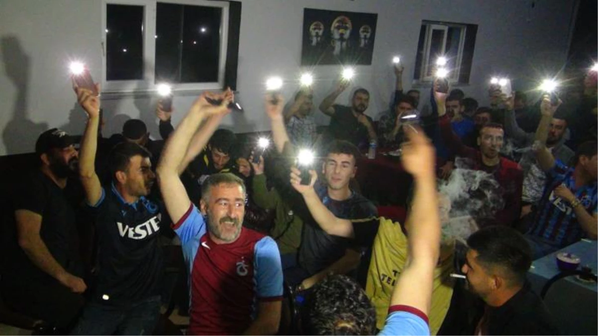 Diyarbakır\'da bu köyde yaşayanların tamamı Trabzonsporlu! Şampiyonluk haberi ise bölgede coşkuyla karşılandı