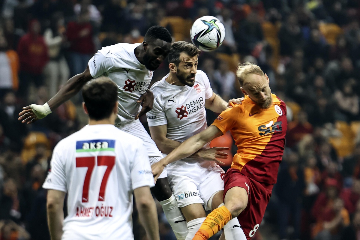 Futbol: Spor Toto Süper Lig\'de görünüm