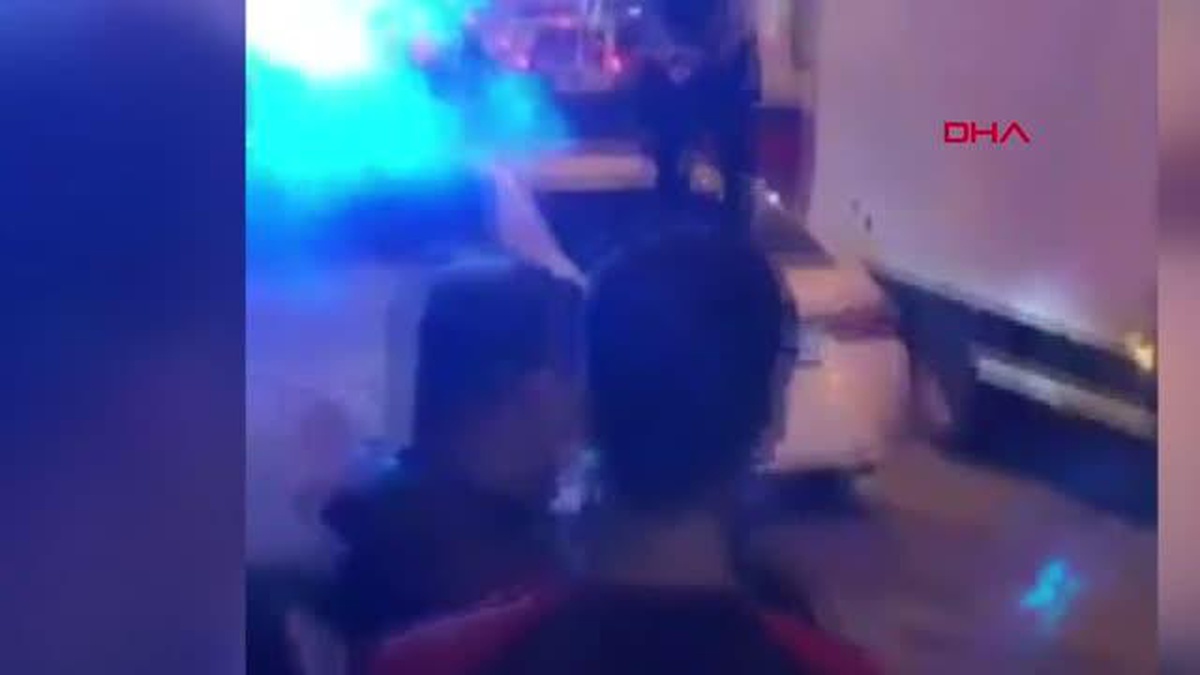 GAZİOSMANPAŞA\'DA TÜFEKLE ONLARCA KİŞİNİN ARASINDA ATEŞ AÇAN KİŞİ YAKALANDI