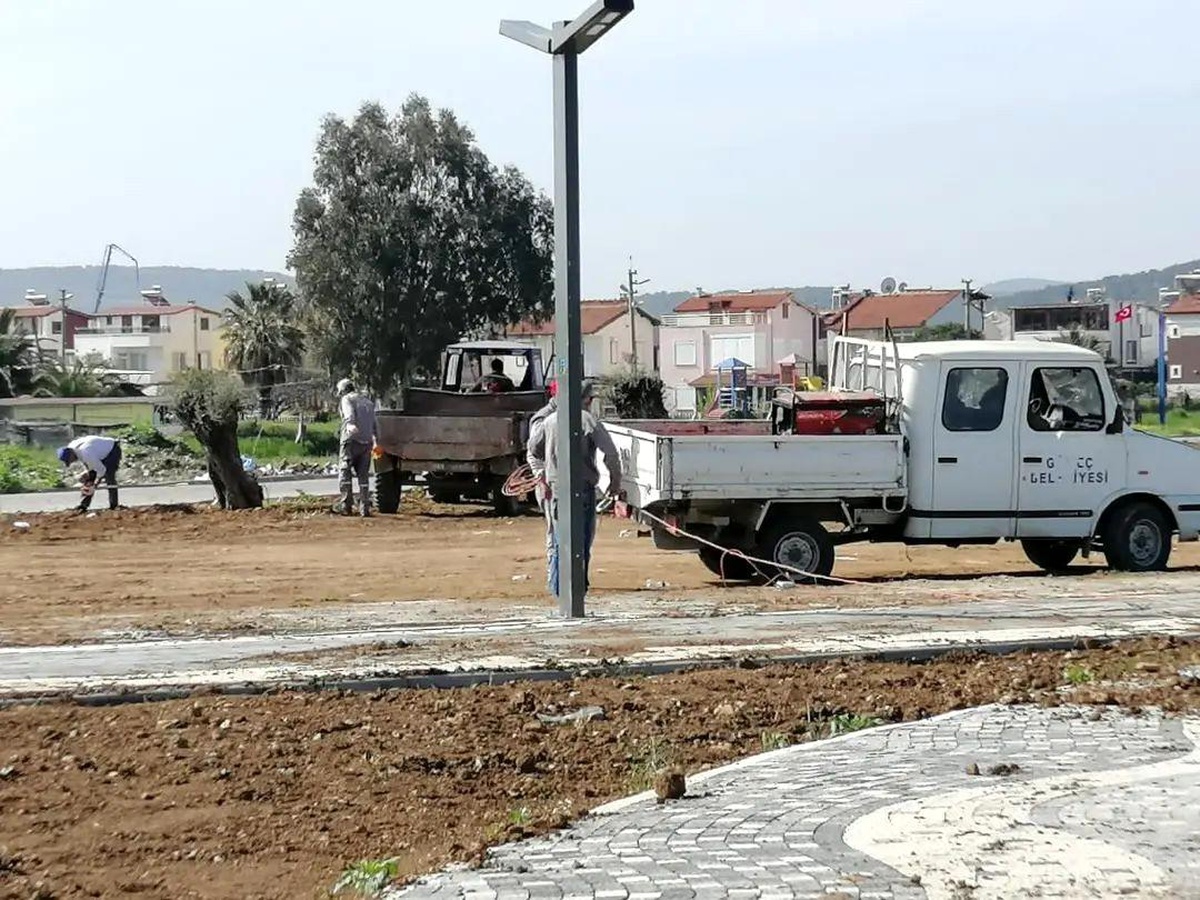 Gömeç\'te yaz sezonuna hazırlık çalışmaları hızla devam ediyor