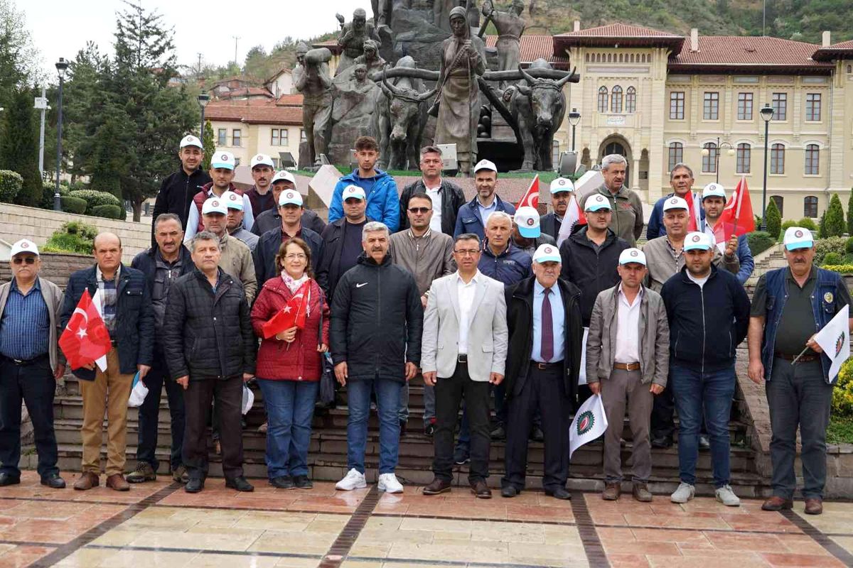 HAK-İŞ Konfederasyonu 1 Mayıs\'ta Kastamonu\'da bildiri okudu