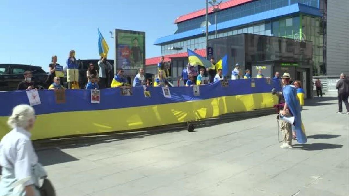 Son dakika haberi! İstanbul\'daki Rus gençler, Ukrayna savaşının bir an önce sona ermesini istiyor