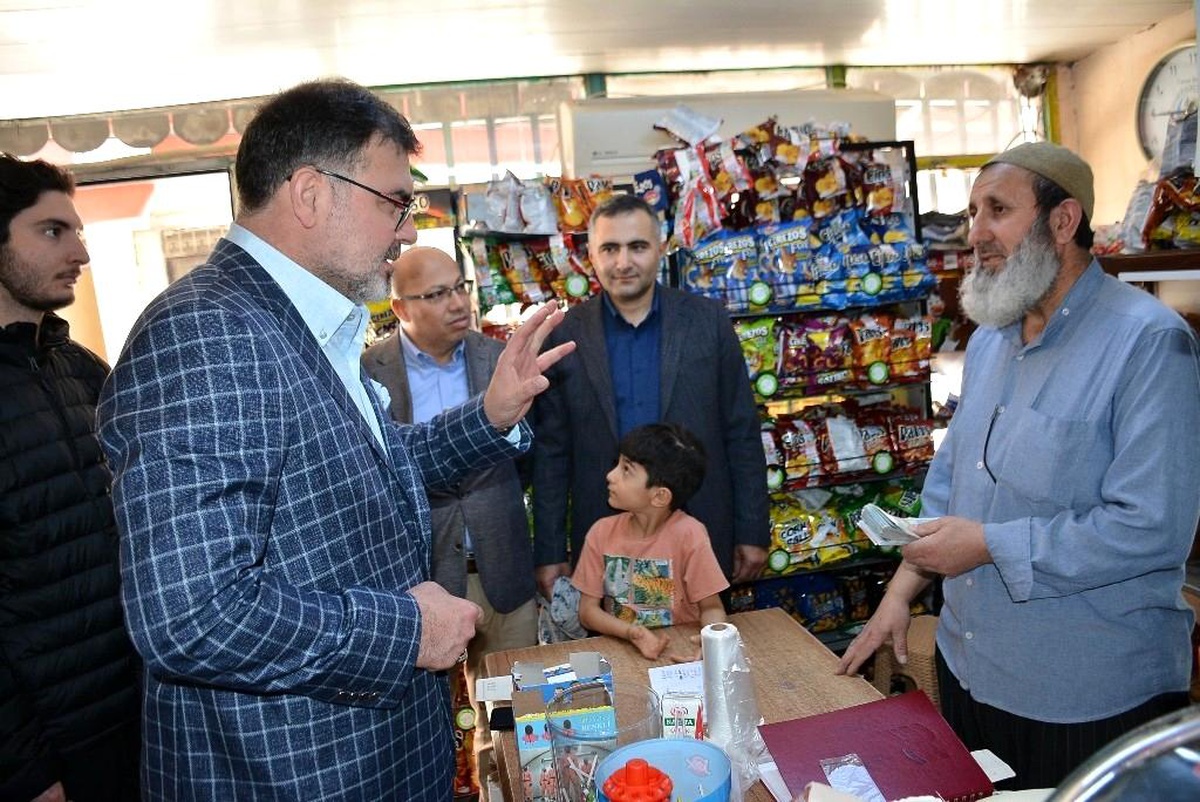 İzmir\'de "zimem defteri" geleneği sürdürülüyor
