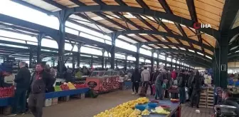 Pazarlarda arefe günü yoğunluğu