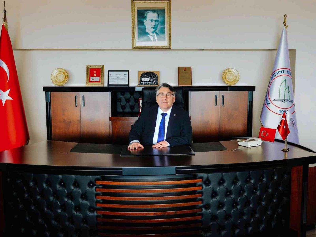 Rektör Özölçer, Ramazan Bayramını kutladı