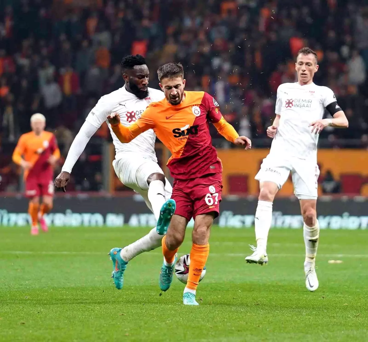 Spor Toto Süper Lig: Galatasaray: 2 - DG Sivasspor: 3 (Maç sonucu)