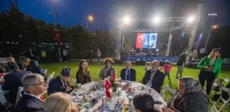 Tarihi Havagazı Fabrikası'nda Şükran Sofrası Kuruldu