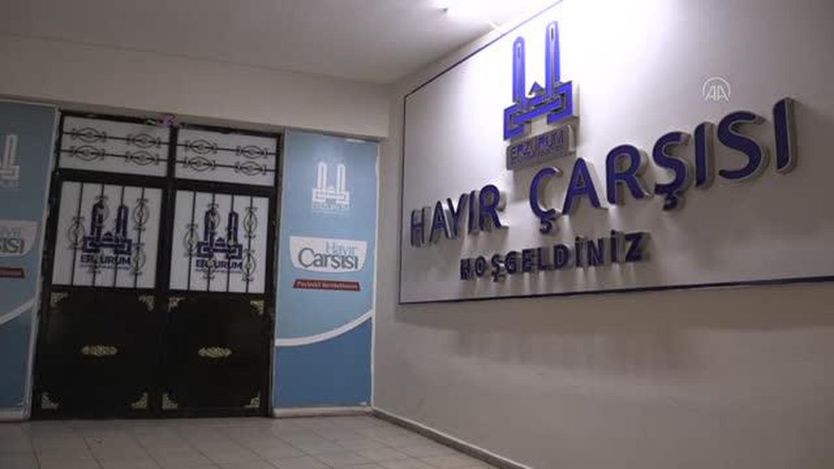 Veren el ile alana 'köprü' olan hayır çarşısı binlerce aileyi sevindirdi